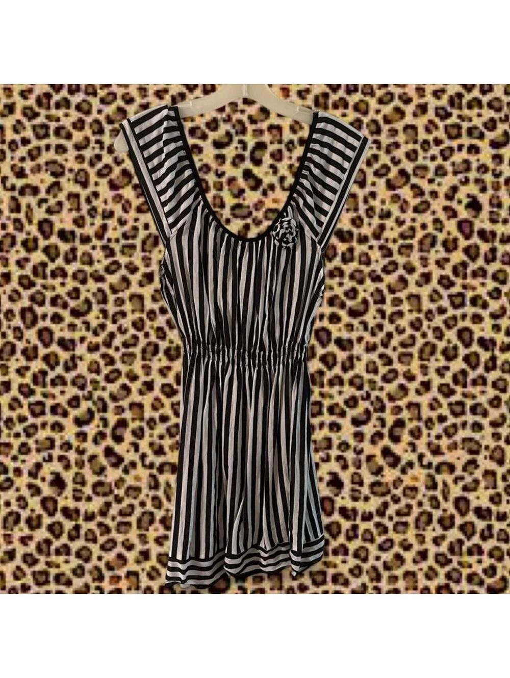 Vintage Y2K Black White Striped Smocked Waist Dress Size Large